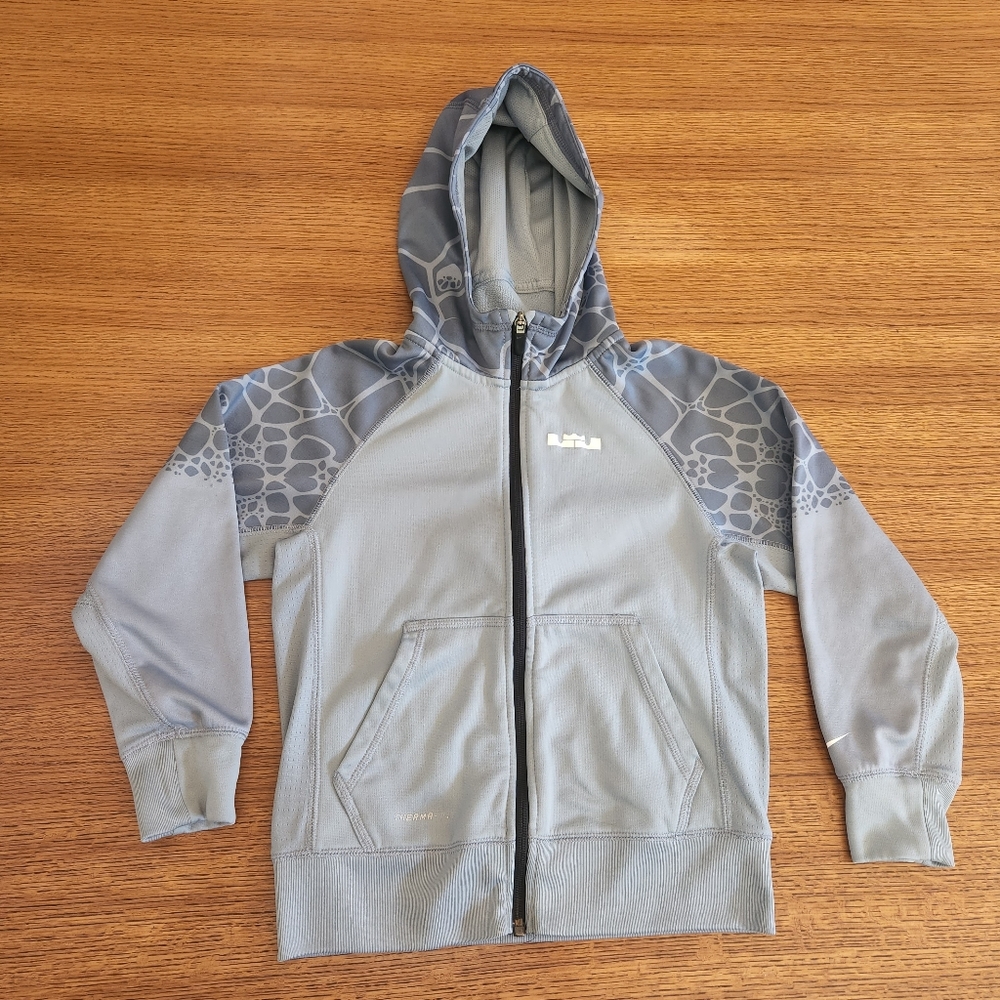 🟣NIKE Thermafit Lebron James Boys Zip Up Hoodie in Steel blue-gray.